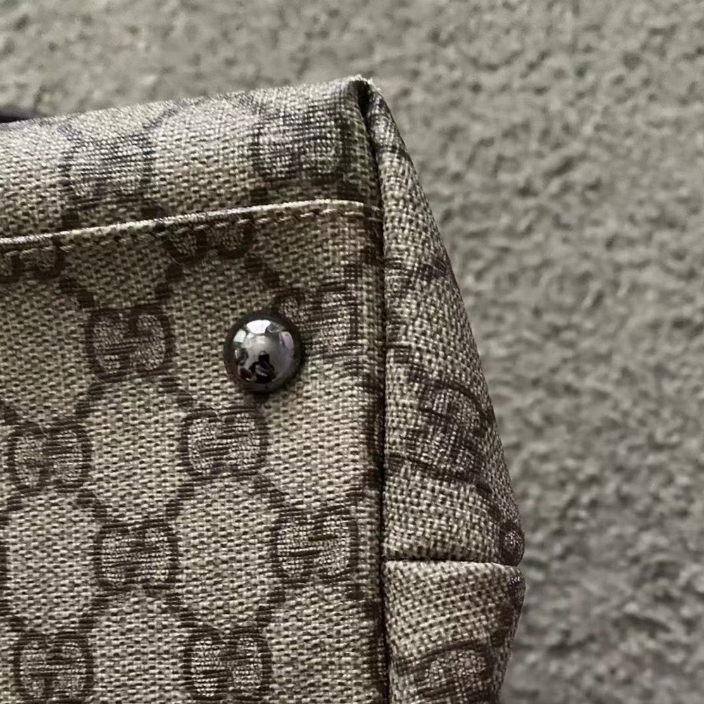 Gucci - Picture 9 of 10